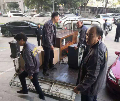 搬家现场实录 一场“断舍离”的全民大作战